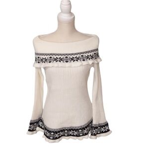 BOSTON PROPER Off-Shoulder Ribbed Sweater White & Black Holiday Snow Poinsettia